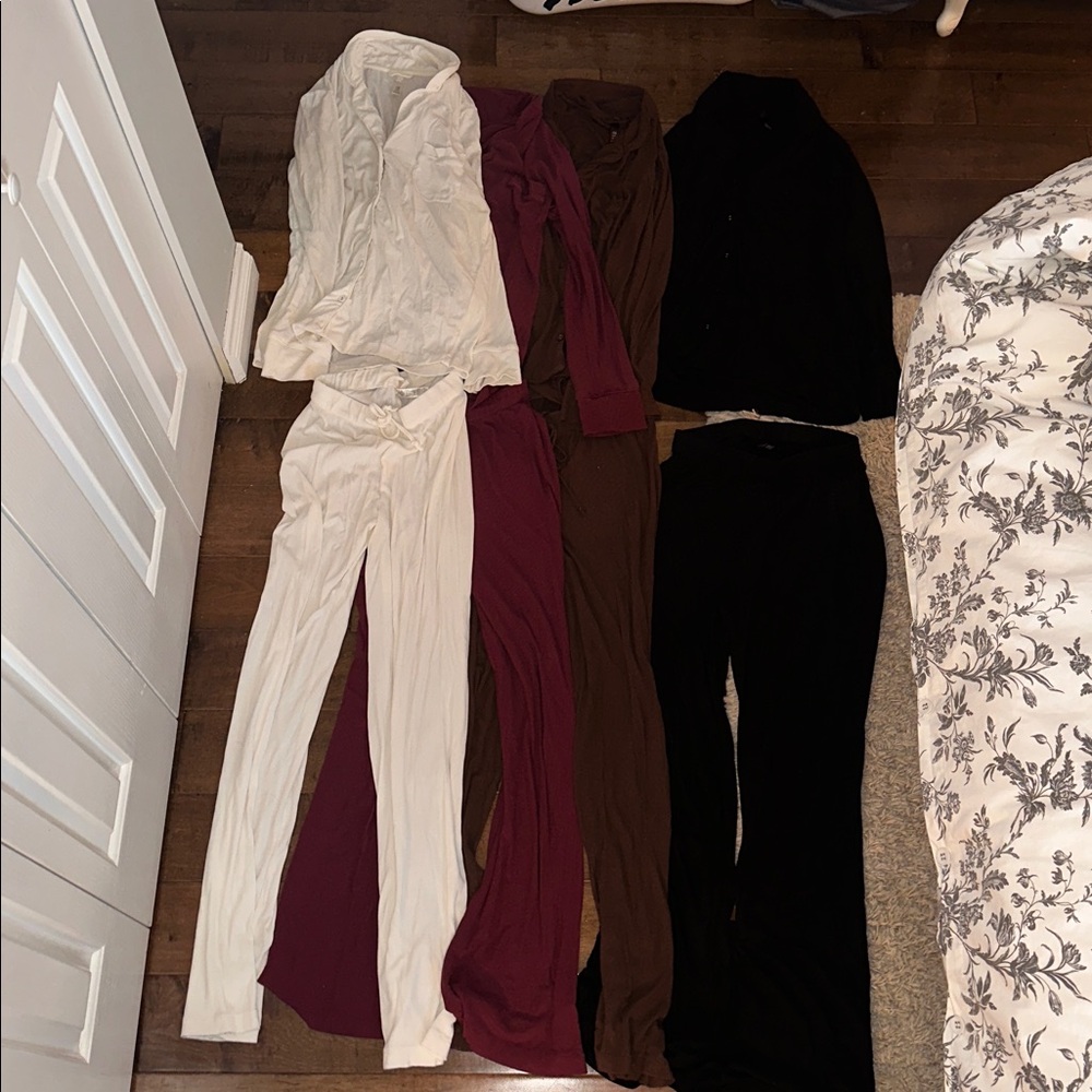 SKIMS SOFT LOUNGE SLEEP SET MARBLE, WINE, COCOA, ONYX BUNDLE XS